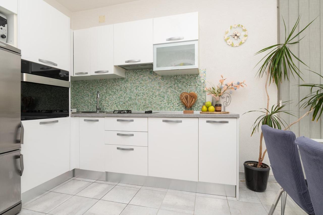 Luxury Apartments Nadalina Sea View Makarska Zewnętrze zdjęcie